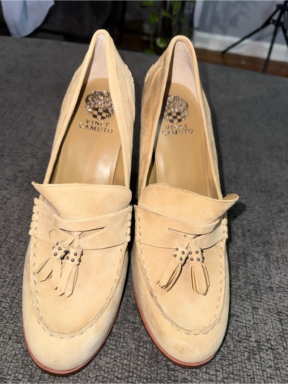 Vince Camuto Cefinlyn Suede Tassel Loafer Pumps Beige Size 11M Block Heel - Picture 13 of 16